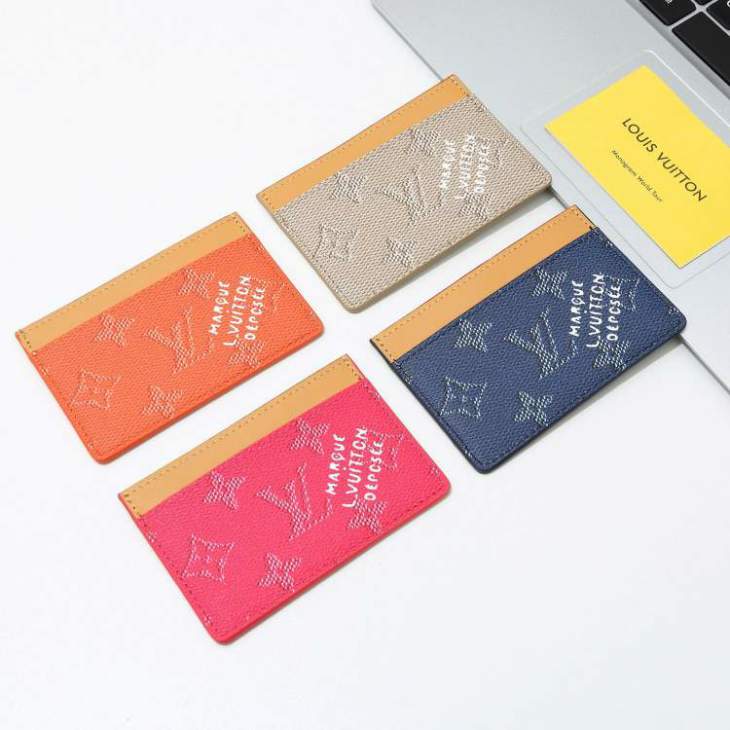 Picture of Louis Vuitton Wallets _SKUfw220371672fw